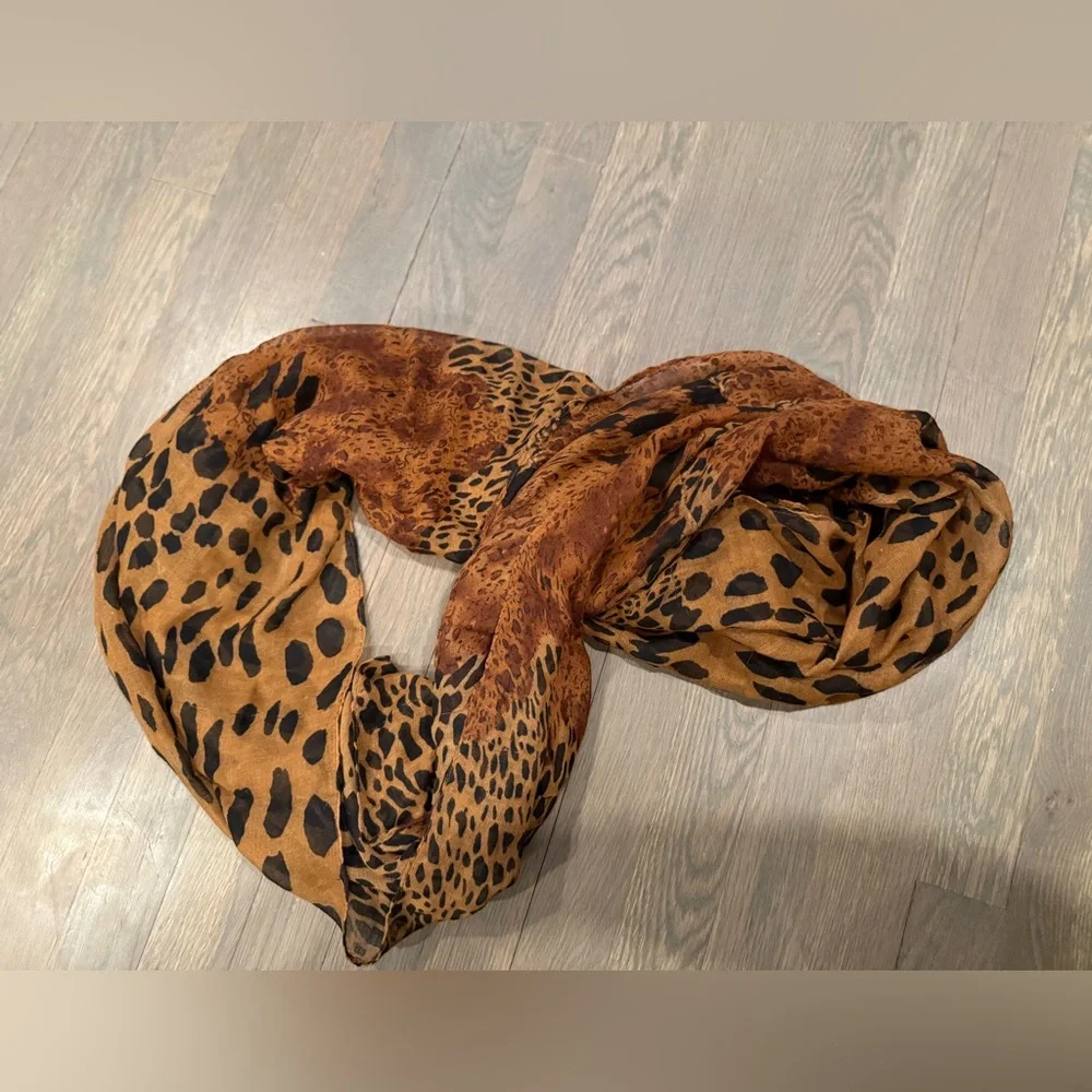 Leopard Print Women's‎ infinity scarf